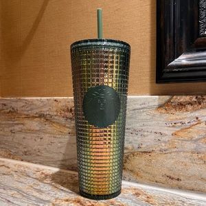 Brand z new Starbucks Holiday Green Iridescent Squares Cold Cup Tumbler 24 oz